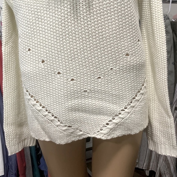 !SOLD! White Cream Fringe Knit Sweater BLUENOTES size Large - Picture 4 of 8